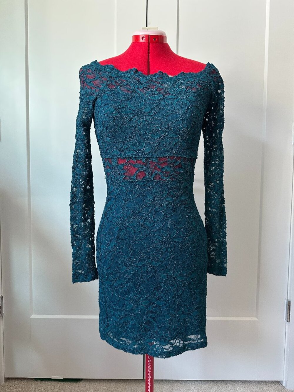 Teal lacy bodycon longsleeve dress